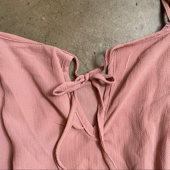 Blush shoulder detail romper - Picture 6 of 6